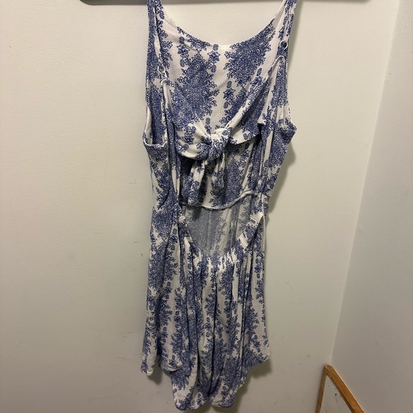 Blue and white printer romper. Women’s size small - Picture 4 of 4